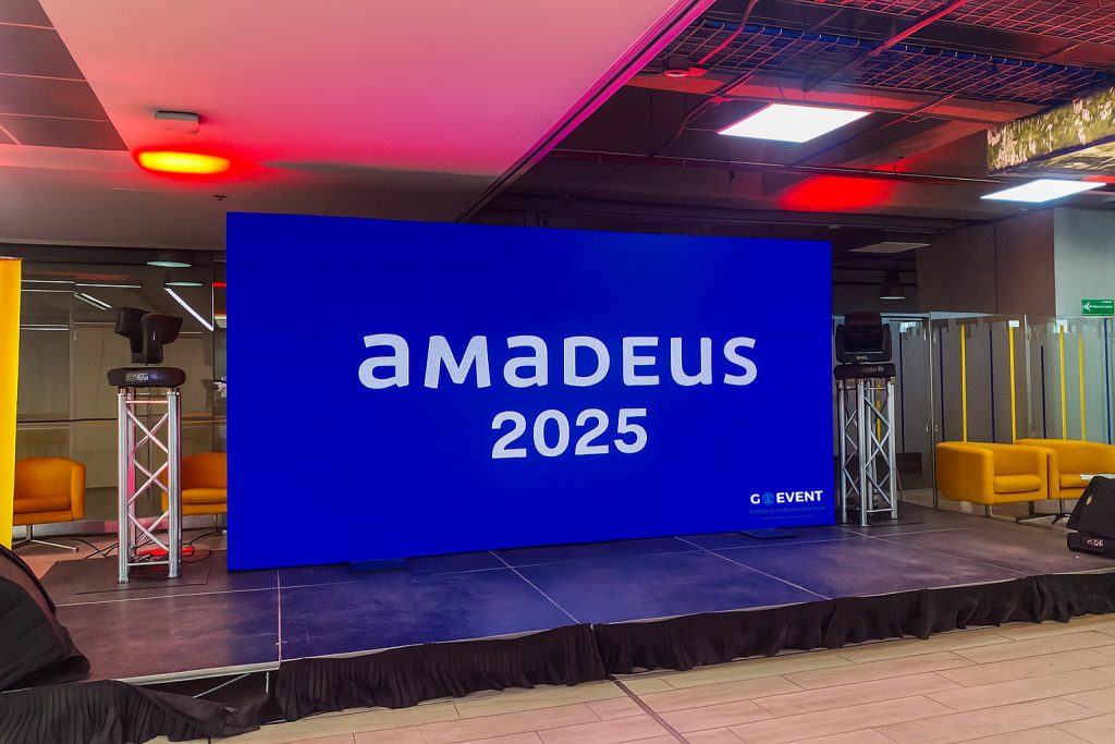 DJ-PARA-EVENTOS-CON-PANTALLA-LED